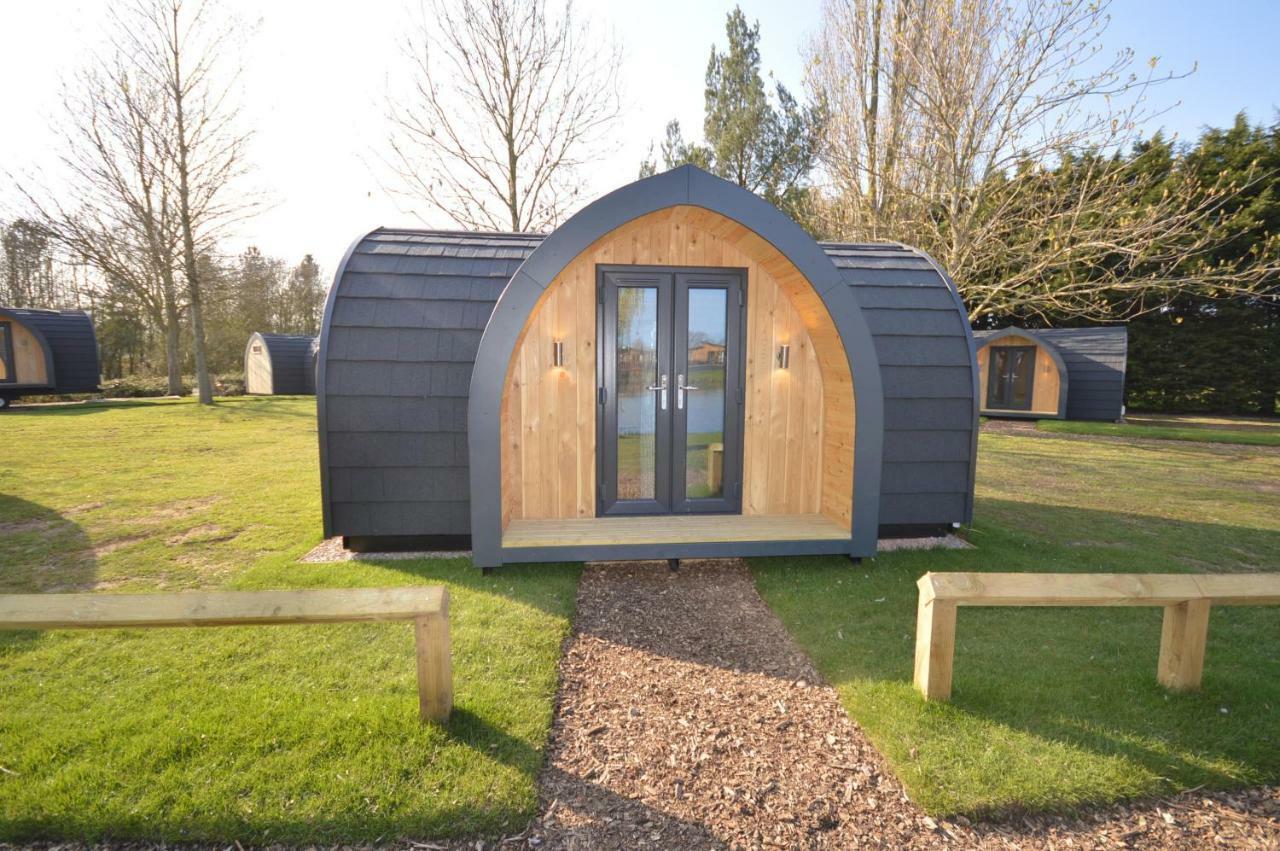 Camping Pods, Marlie Holiday Park Нью-Ромні Екстер'єр фото